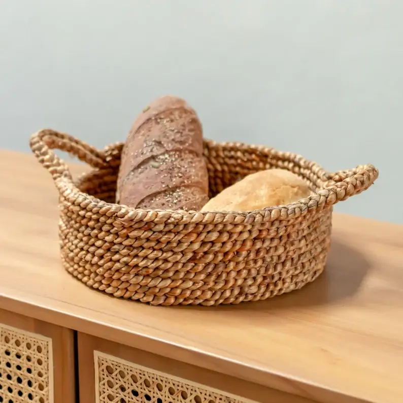 Hand-woven baskets round made of rattan, bamboo, water hyacinth, seagrass for bread, fruit, fashion items, table decoration 5