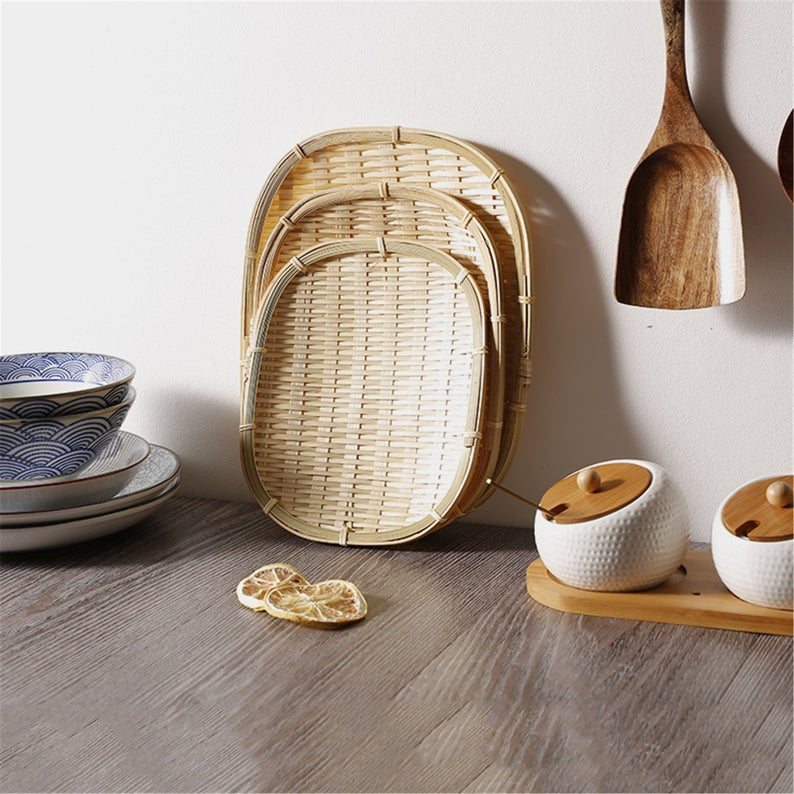 Hand-woven baskets trays made of rattan, bamboo, water hyacinth, and seagrass for bread, fruit, fashion items, table decoration 2