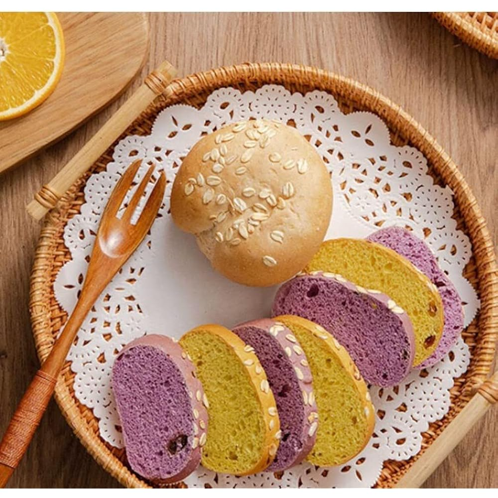 Hand woven round basket tray rattan, bamboo, water hycinth, seagrass basket for holding bread and fruit, objects. Fashionable 1