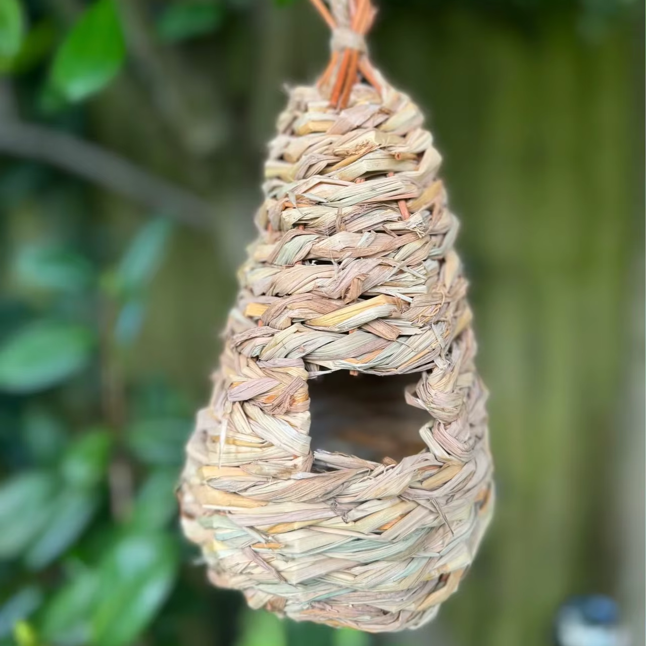 Handmade teardrop weave rattan birdhouse, Pet accessories made from natural materials and stylish home decoration, Wholesale. 4