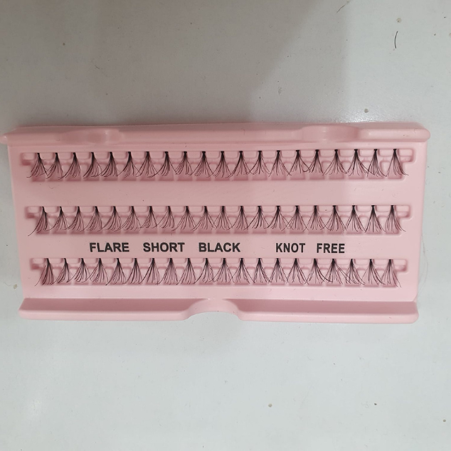 Eyelash Extension Flare Lash In Vietnam Factory 100% Handmade OEM Clusters 4