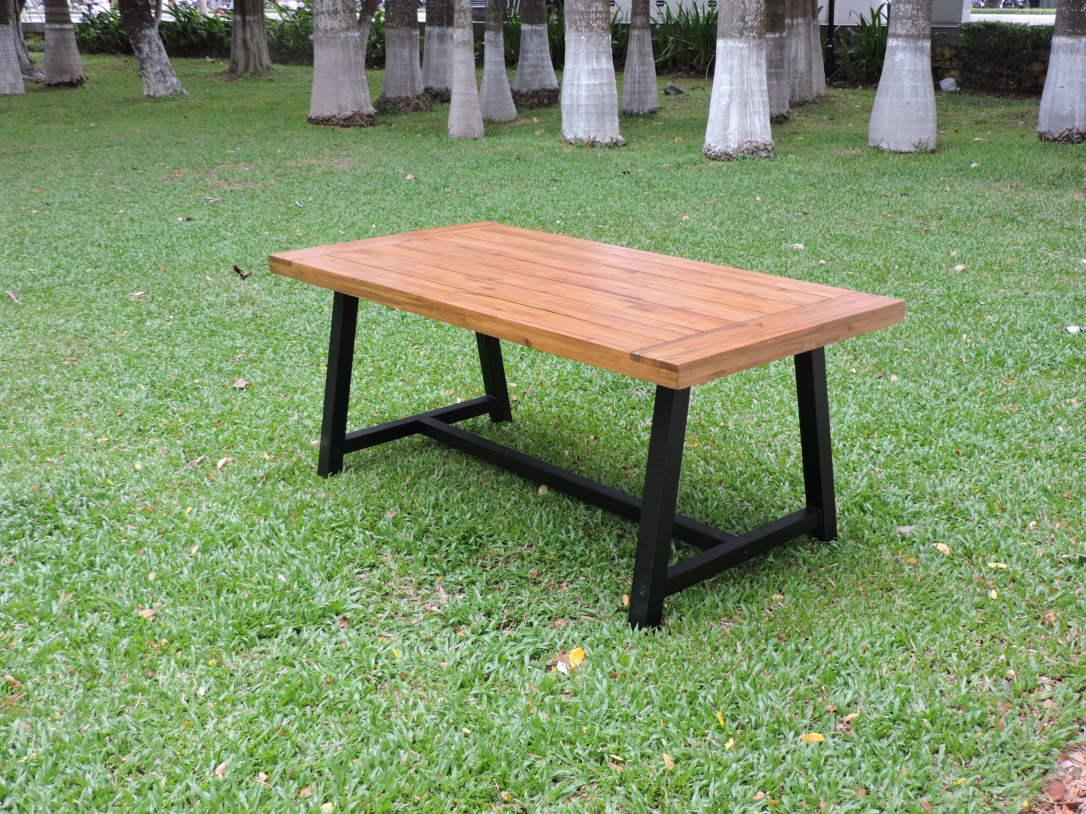 Modern Dining Set With Cover Metal Leg Wooden Top Quality Outdoor Furniture New Design Restaurant Dining Table Set Vietnam 5