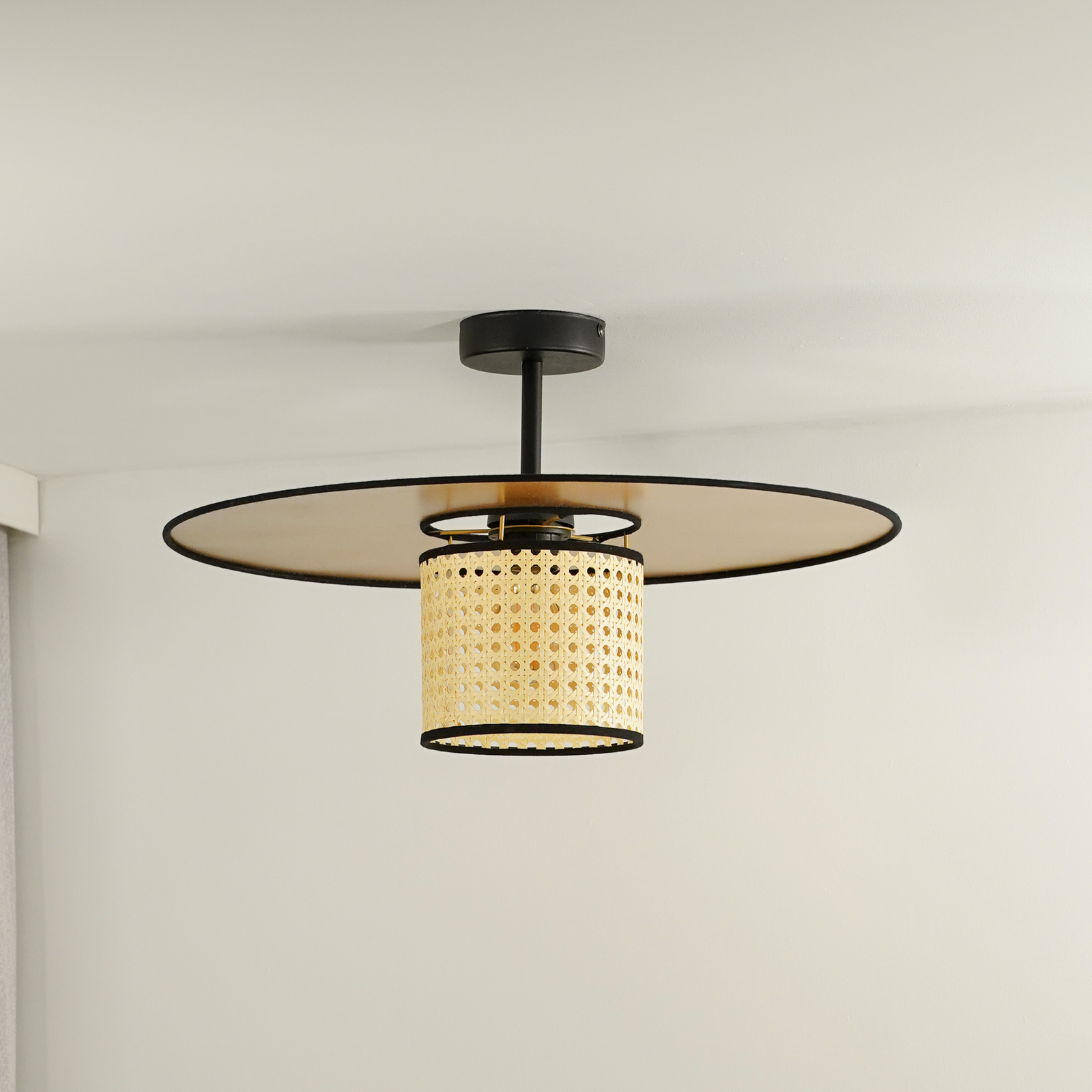 Rattan ceiling lamp with shade, Lamps made from handmade materials, home decoration accessories, wholesale. 2