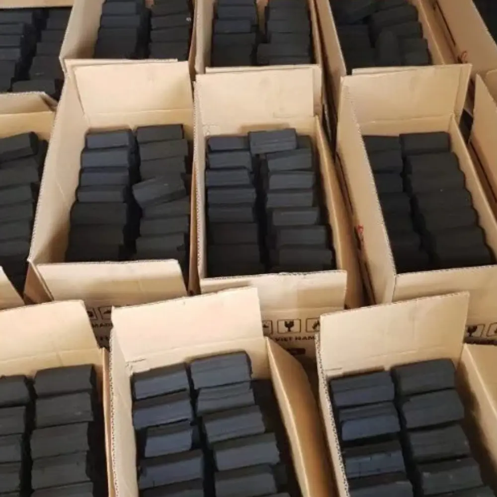 Reasonable Price Premium Sawdust Charcoal Wholesale Long Lasting Heating Material Customized Packaging From Vietnam Manufacturer 4