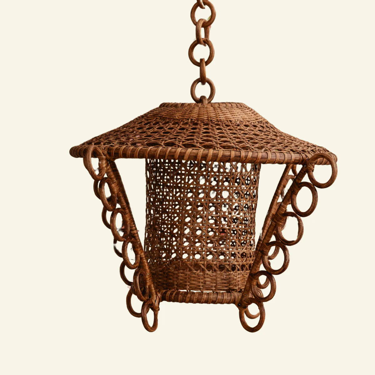 Retro Rattan Lantern, Rattan Lantern, Handmade Bamboo Lamp, Eco-Friendly Home Decor, Wholesale. 1