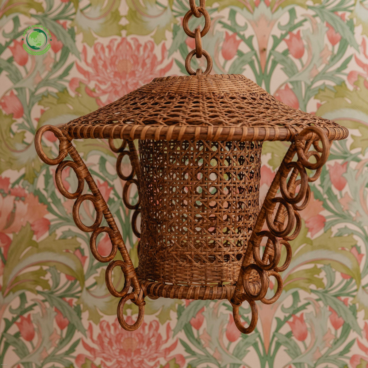 Retro Rattan Lantern, Rattan Lantern, Handmade Bamboo Lamp, Eco-Friendly Home Decor, Wholesale. 3