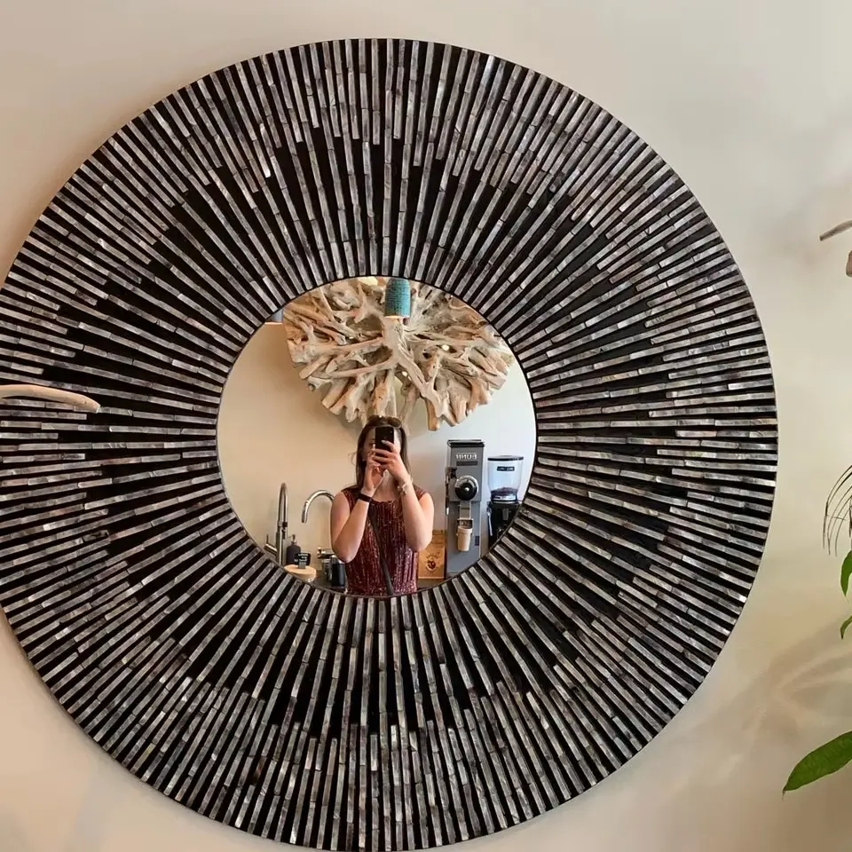 Round bottle mosaic wall mirror, wall hanging, home decor, highly aesthetic home decoration accessories, wholesale. 2