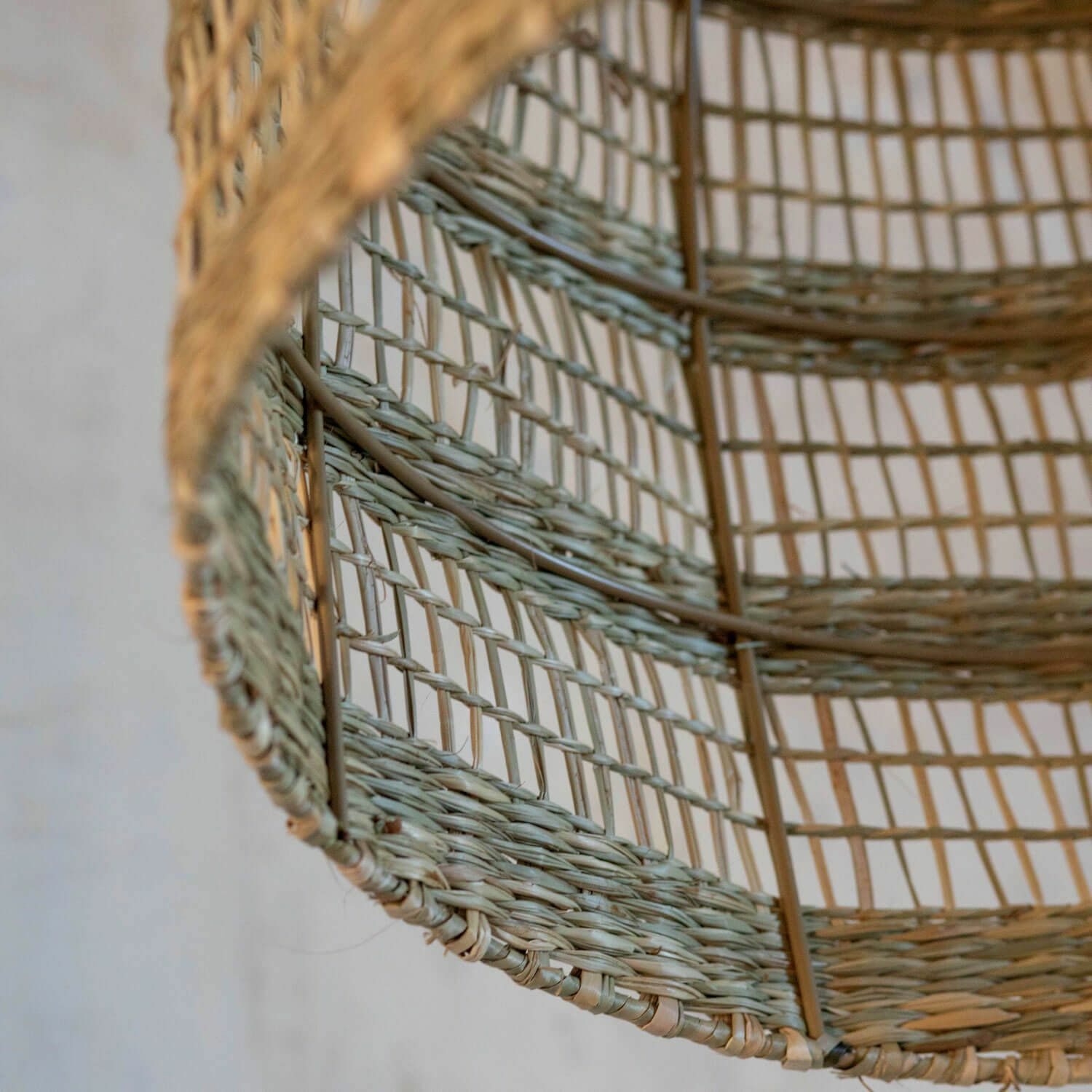 Seagrass Ceiling Light Small, Lamps made from handmade materials, home decoration accessories, wholesale. 3
