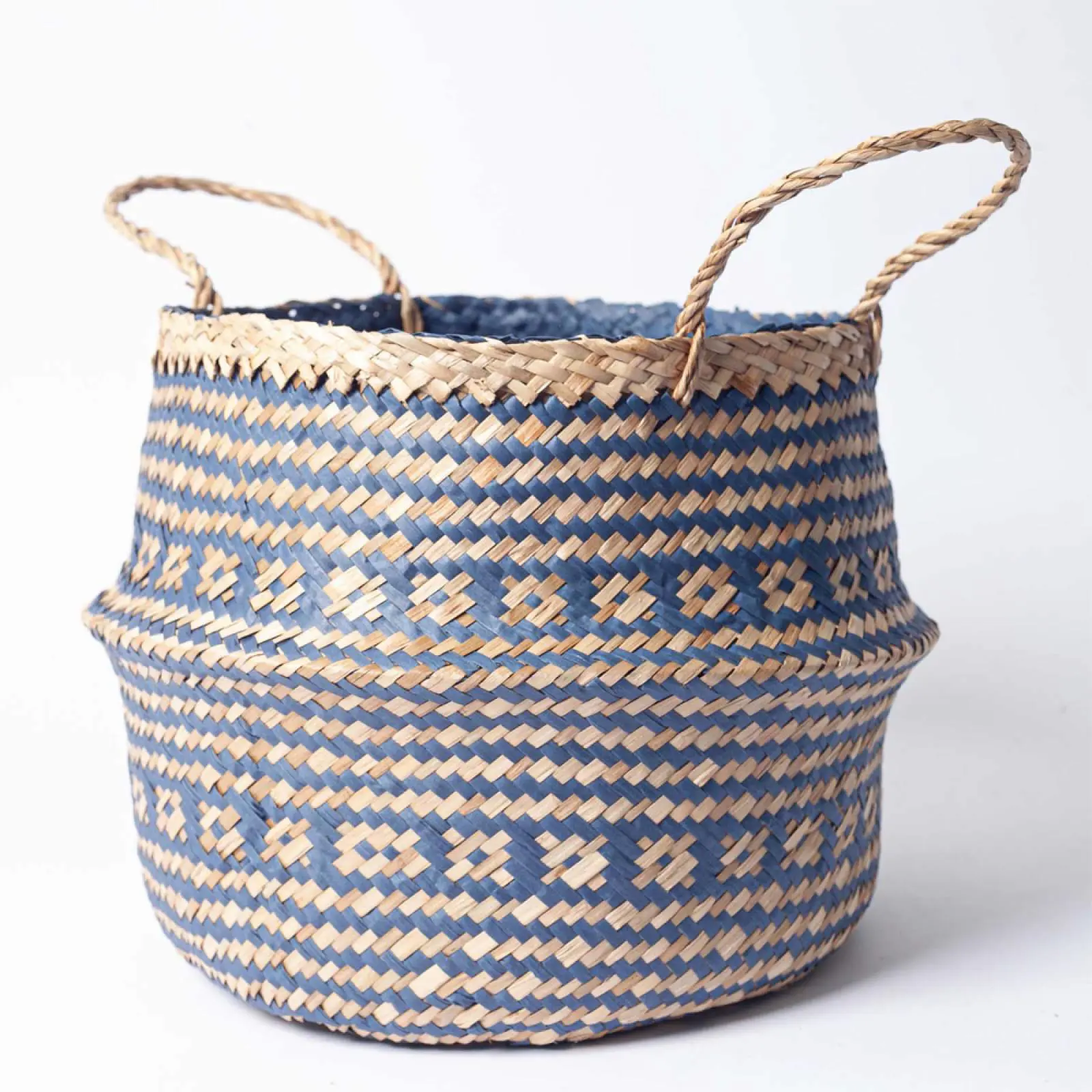 Seagrass Woven Basket, Multi-purpose storage basket, home organization accessory highly aesthetic, wholesale available. 4