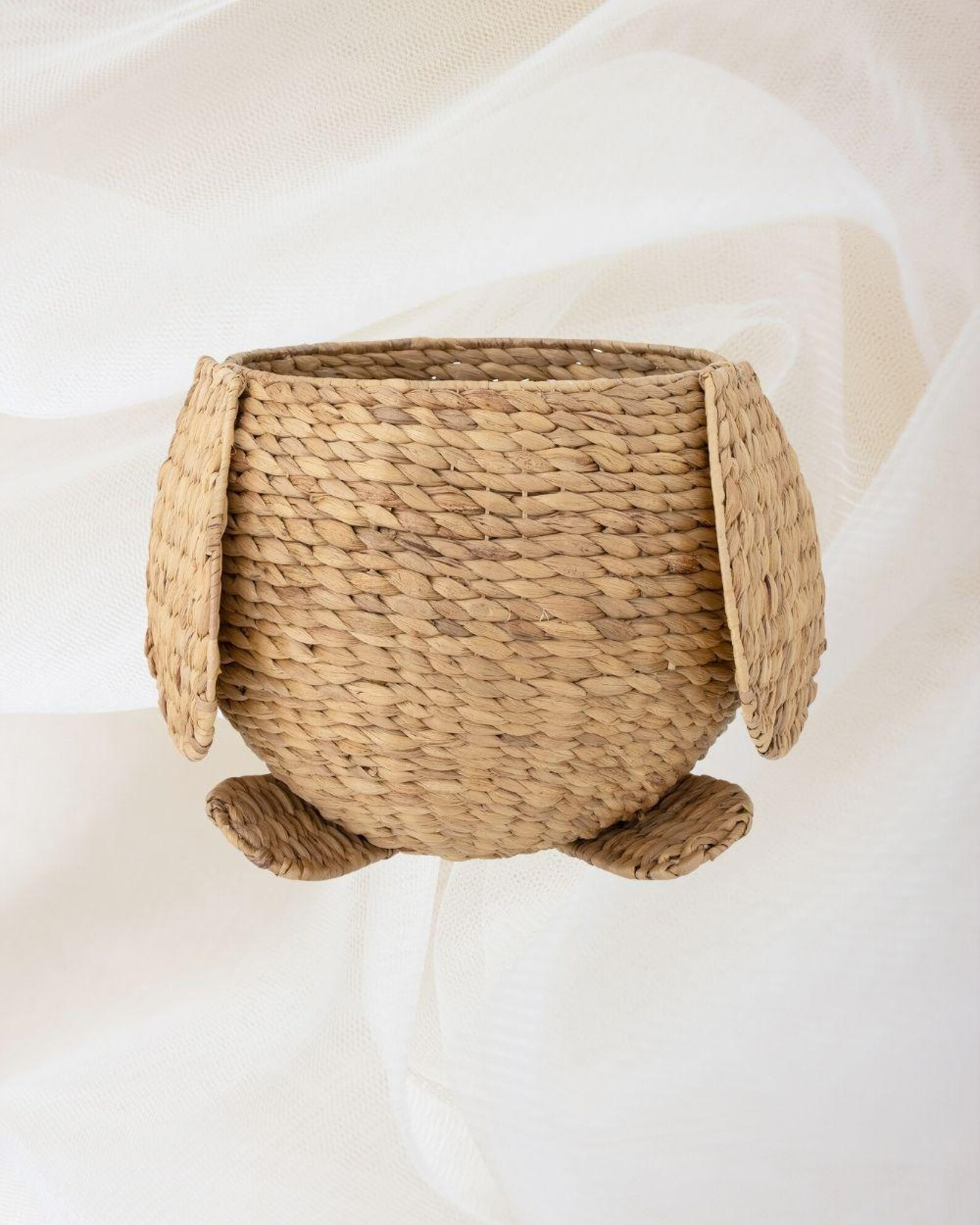 Storage basket with penguin-shaped lid, Natural materials that are safe for health and aesthetically pleasing, wholesale. 3