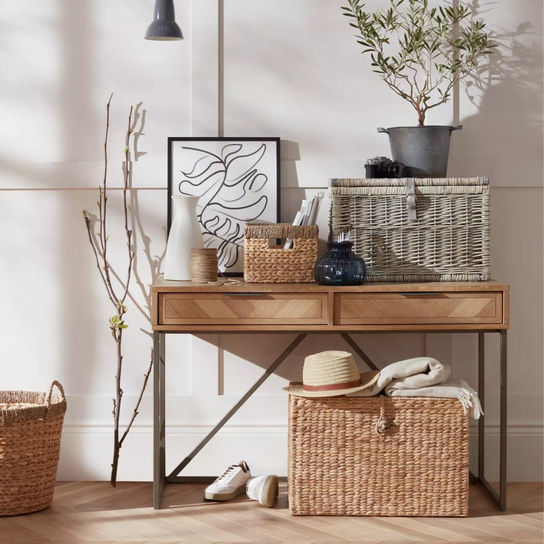 Water hyacinth basket with handle, home organization accessory highly aesthetic, wholesale available. 6