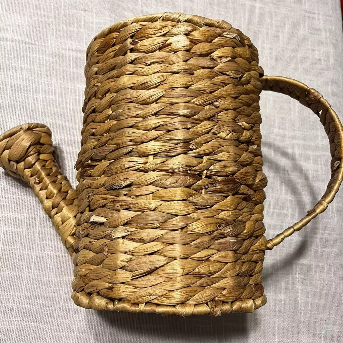 Watering Can Water Hyacinth, Home accessories Natural materials that are safe for health and aesthetically pleasing, wholesale. 1