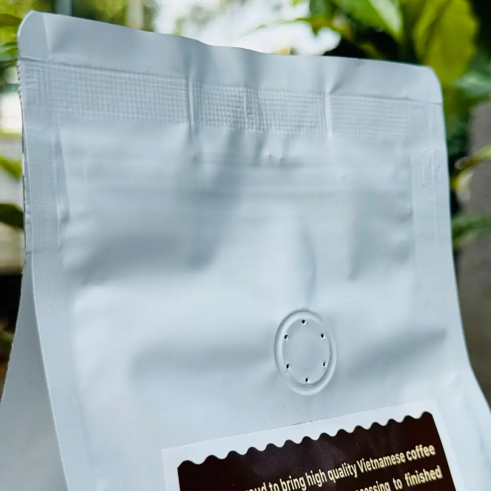 Top Selling Wholesale Coffee Grounds Bag Manufacturer Good Price Arabica Medium Roast Filter Coffee Chocolate Taste Made In Vietnam 3
