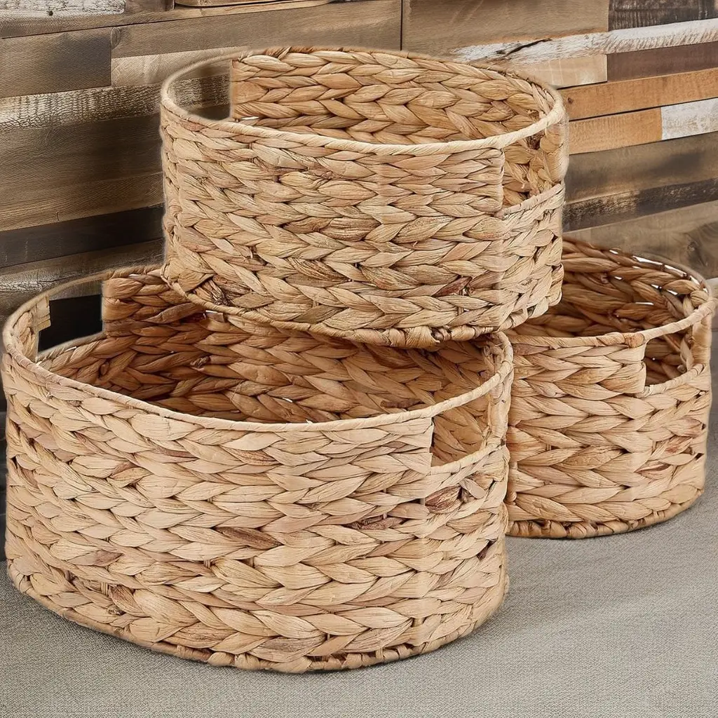Wholesale Customizable Eco-Friendly Water Hyacinth Baskets Durable Indoor Outdoor Storage Solution Handwoven Design from Vietnam 1
