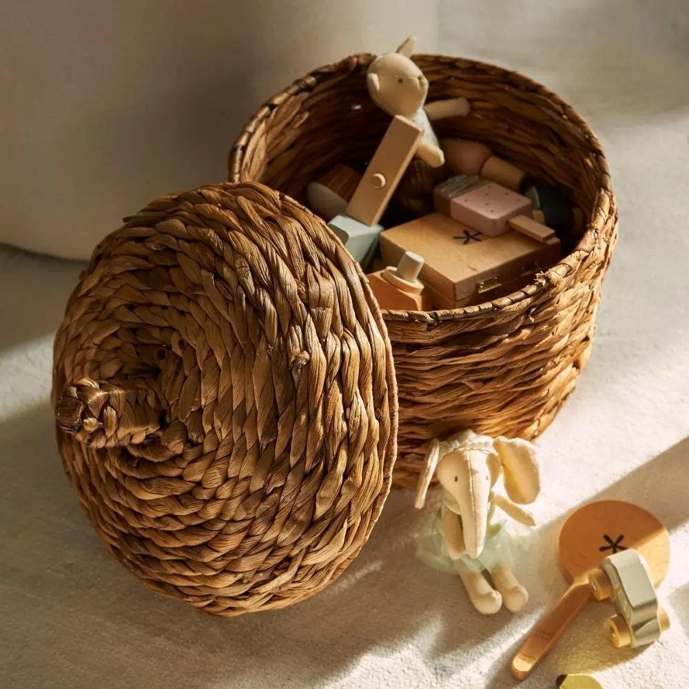 Wholesale Customizable Eco-Friendly Water Hyacinth Baskets Durable Indoor Outdoor Storage Solution Handwoven Design from Vietnam 2