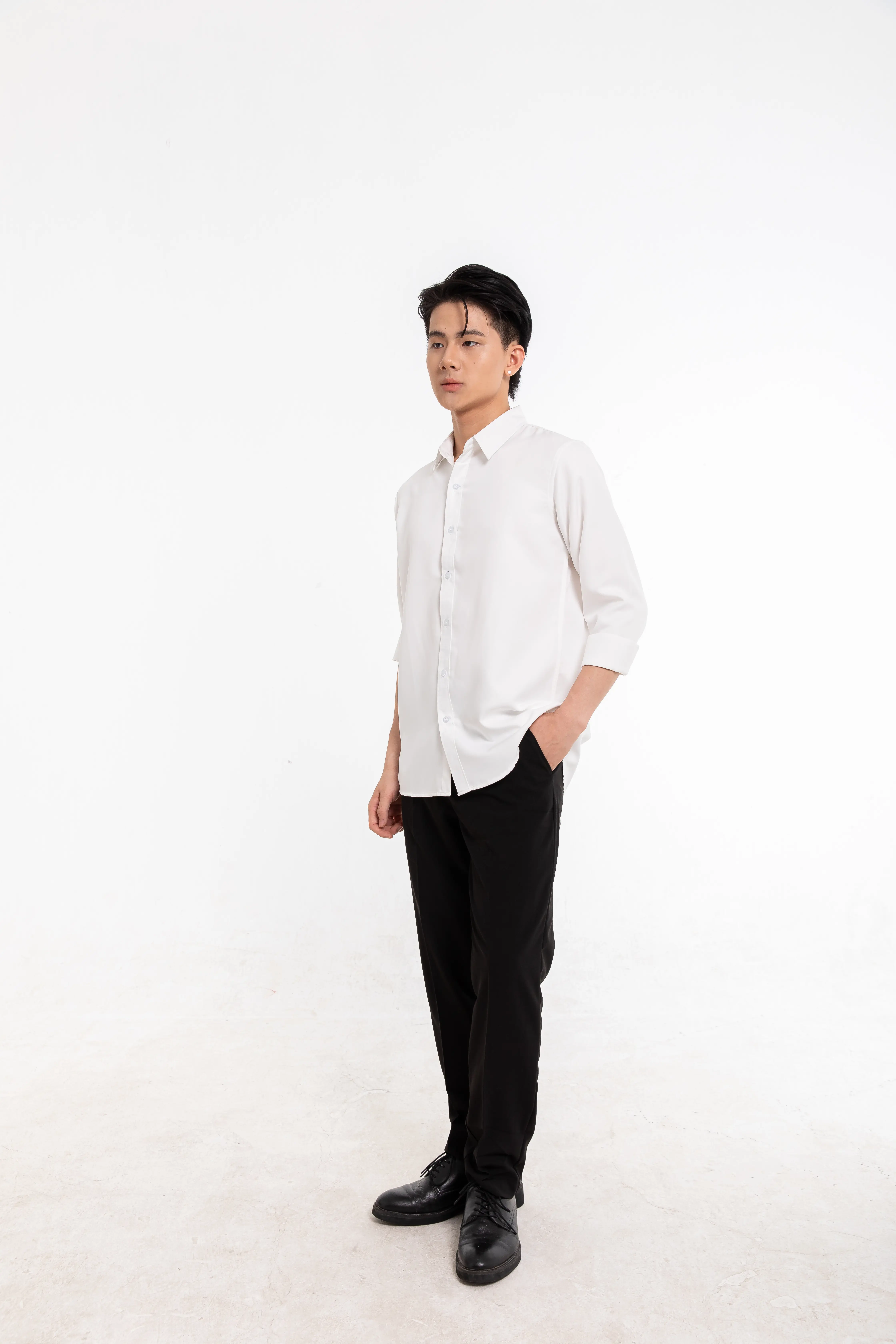 Wholesale OEM/ODM Compression Polyester Plain Shirt Competitive Price Custom Apparel Processing Services Made in Vietnam 5