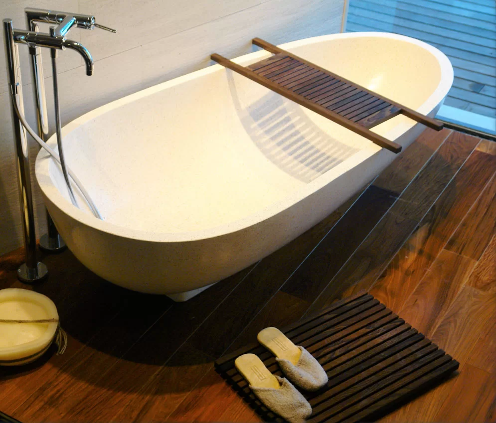 WOOD BATH MAT, customizable size on request durable aesthetically pleasing and environmentally friendly. 2