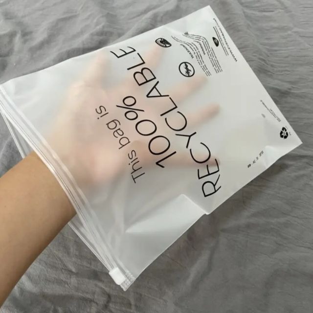 Zipper Press Seal Bag with Strong Closure Designed for Storing Food or Organizing Small Items Ideal for Long-Term Freshness 8