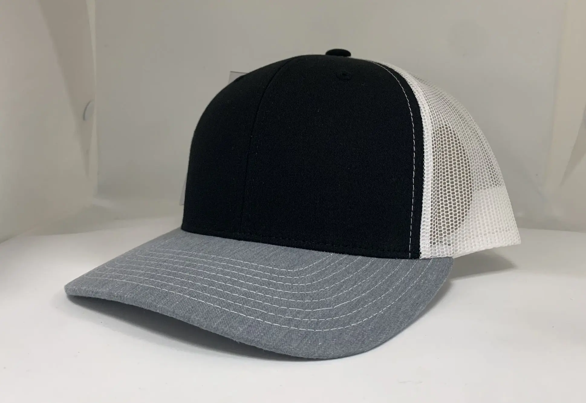 Snapback With Mesh Trucker Hats Custom Logo Hats with Gorras Sport Dad Hat Fitted 6 Panels Free Sample Cost 2