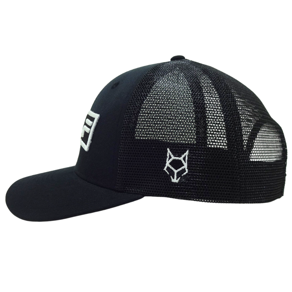 Structured Black Trucker 6 Panel 3D Embroidered Logo and Rubber Logo on Left Side Single Breasted Buckle for Your Own Brand OEM 4