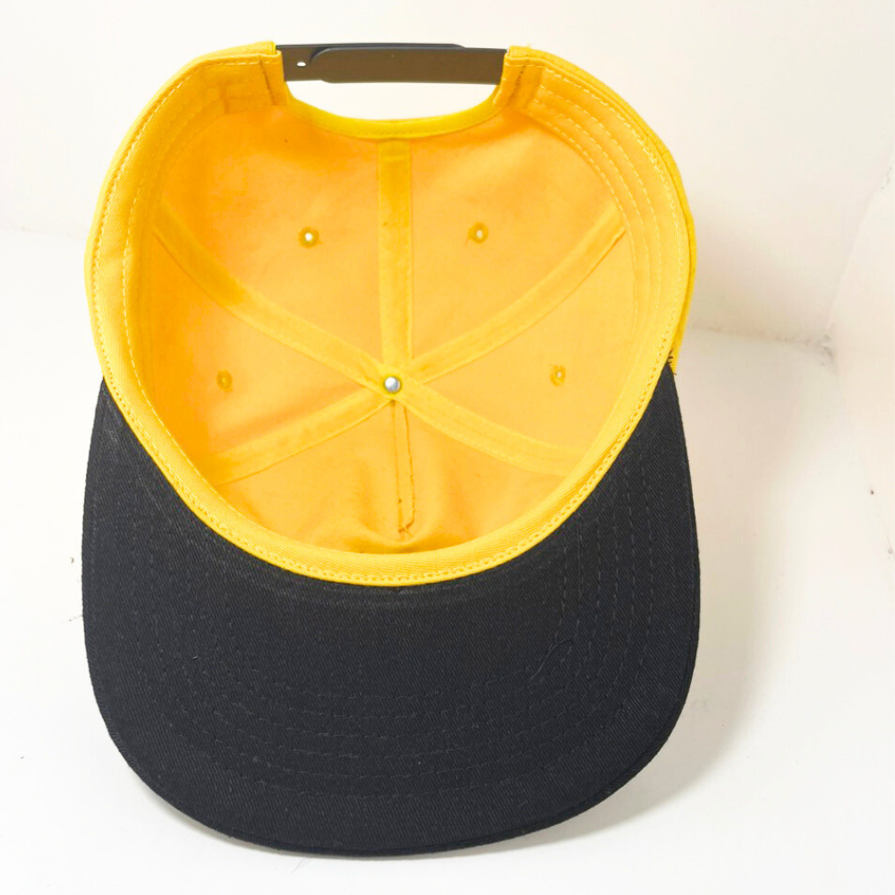 Two Tone Snapback Caps 5 Panel Flat 2D Embroidered Logo Soft Structured Adjustable Snapback Closure For Man Woman Promotions OEM 3