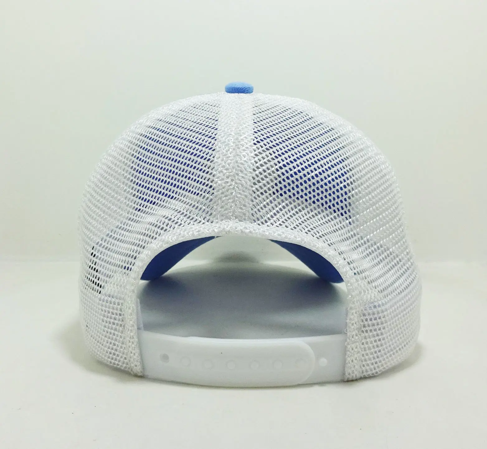Unstructured Trucker Hats Woven Patch Logo Women and Men Sport Caps 6 Panels Curvel Brim USA Style in Vietnam Headwear 6