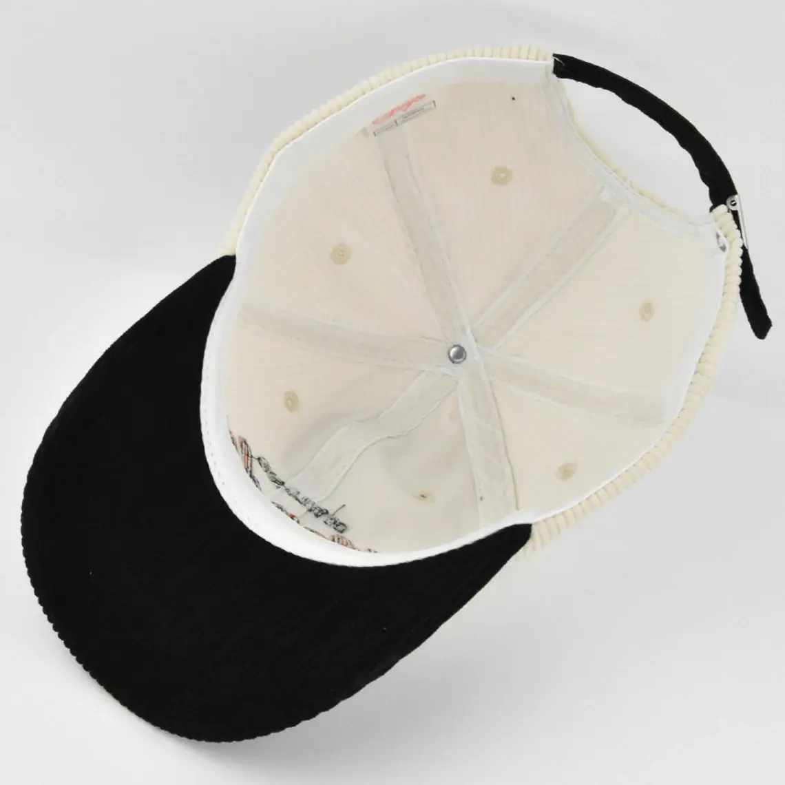 Velvet Fabric 2D Embroidery 6-Panel Curved Brim High Quality Low Profile Unstructured Fashion and Sporty Style Baseball Cap 6