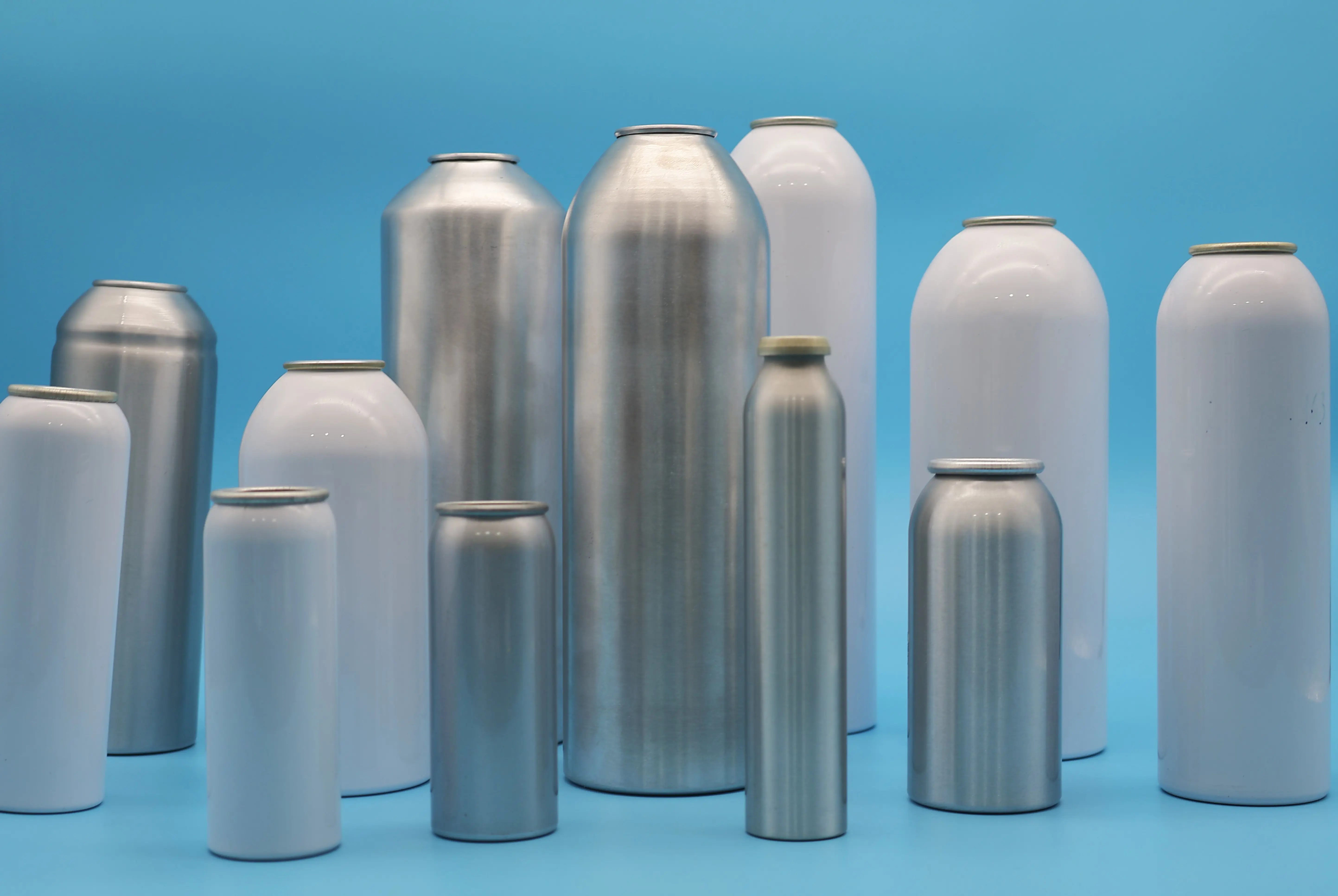 Vietnam Aluminum Manufacturer Aluminum Aerosol Cans Cosmetic Spray 100ml 200ml 250ml Durable Metal Can And Pharmaceutical Bottle 2