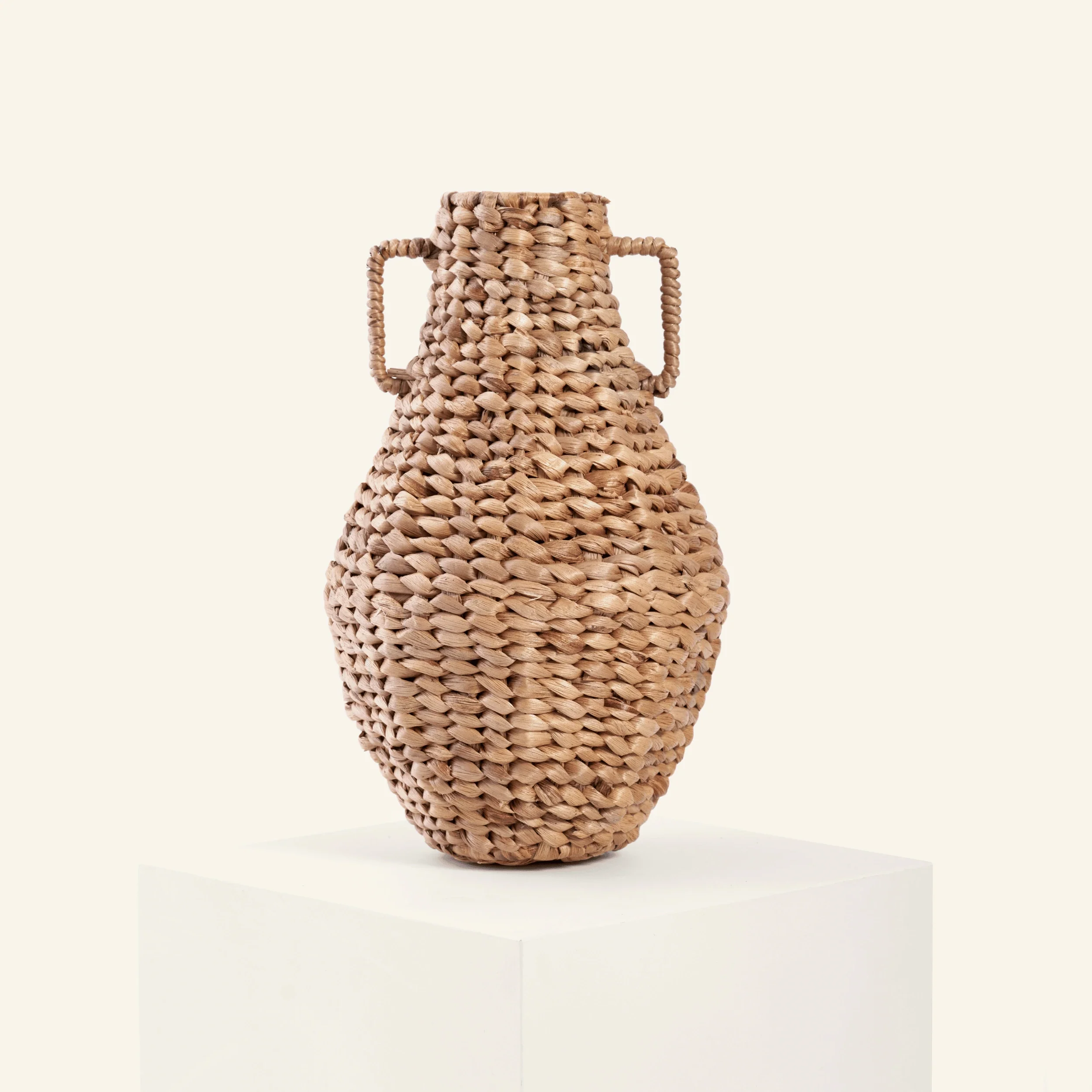 Vintage Water hyacinth vase with handle Made in Vietnam Eco-friendly material for home decor decoration Wholesale 4