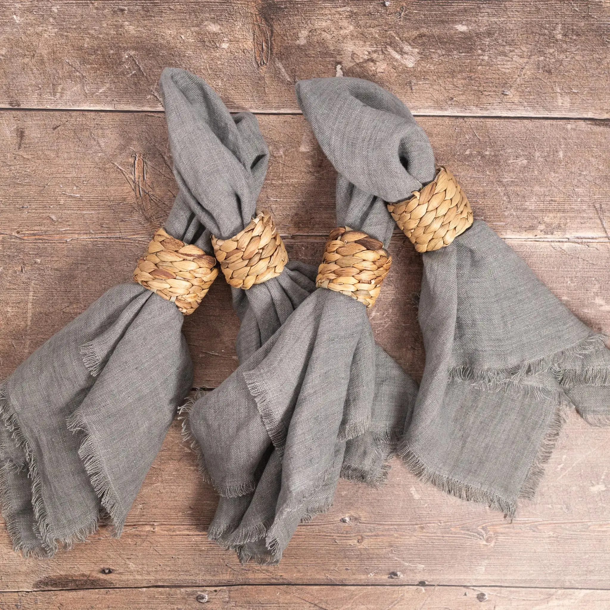 Water hyacinth napkin ring Made in Vietnam Eco-friendly material for home and tableware decoration Wholesale 6