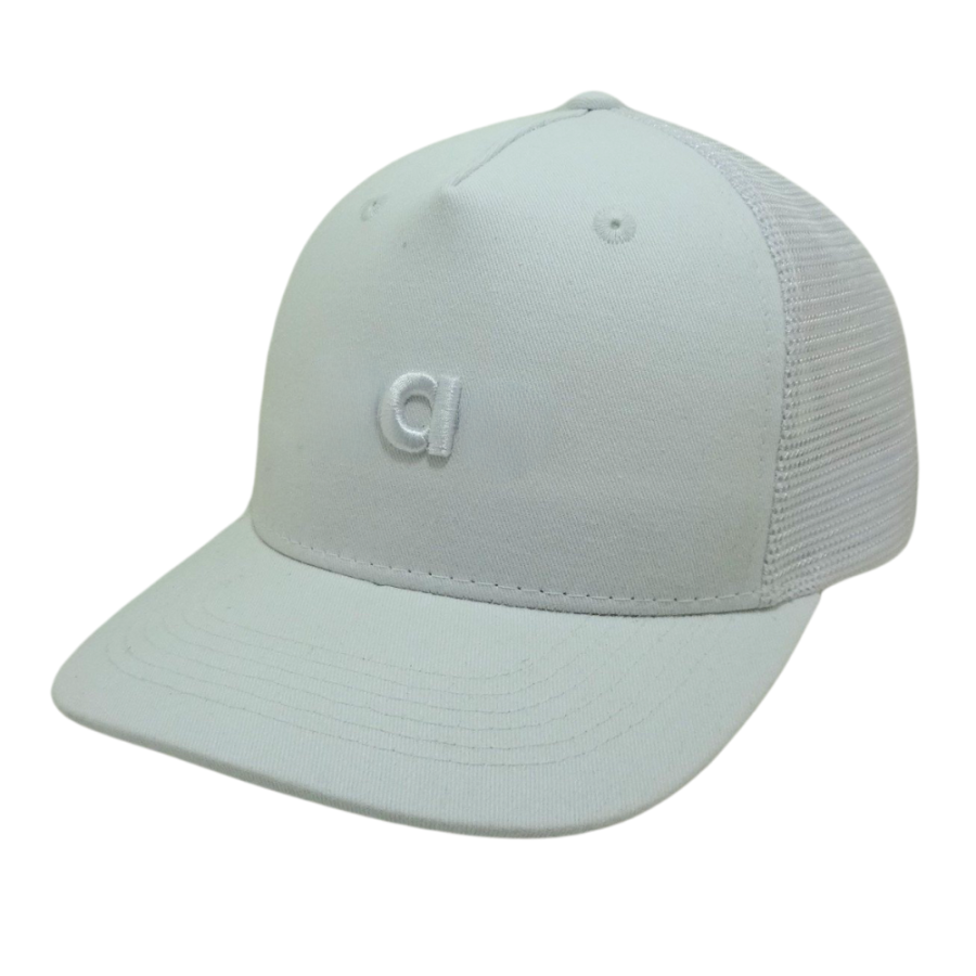 White 3D Embroidered Snapback Trucker Hat Structured Letter Pattern Your Own Logo on Left Side Single Breasted Buckle Wholesale 3