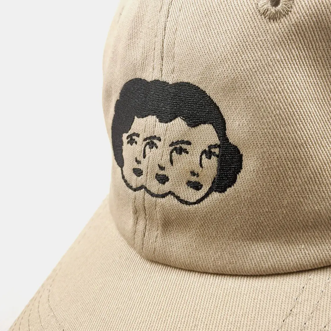 Wholesale 6-Panel Unisex Beige Color Cotton Fabric Unstructured Baseball Cap Low Profile Baseball Cap in Vietnam Factory 2