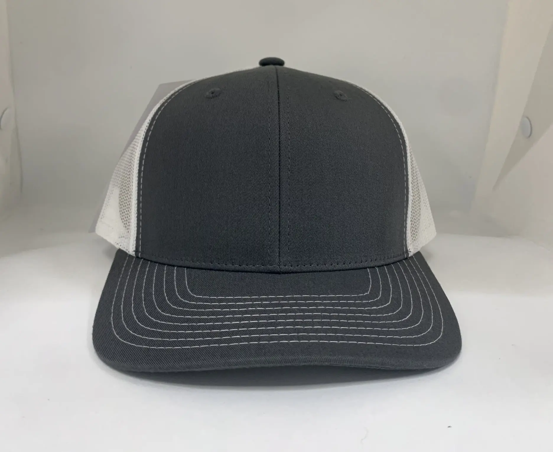Wholesale Black Trucker Hats White Mesh Small MOQ Custom Snapback Caps Vietnam Factory Promotional Hat Sport Dad Cap 1