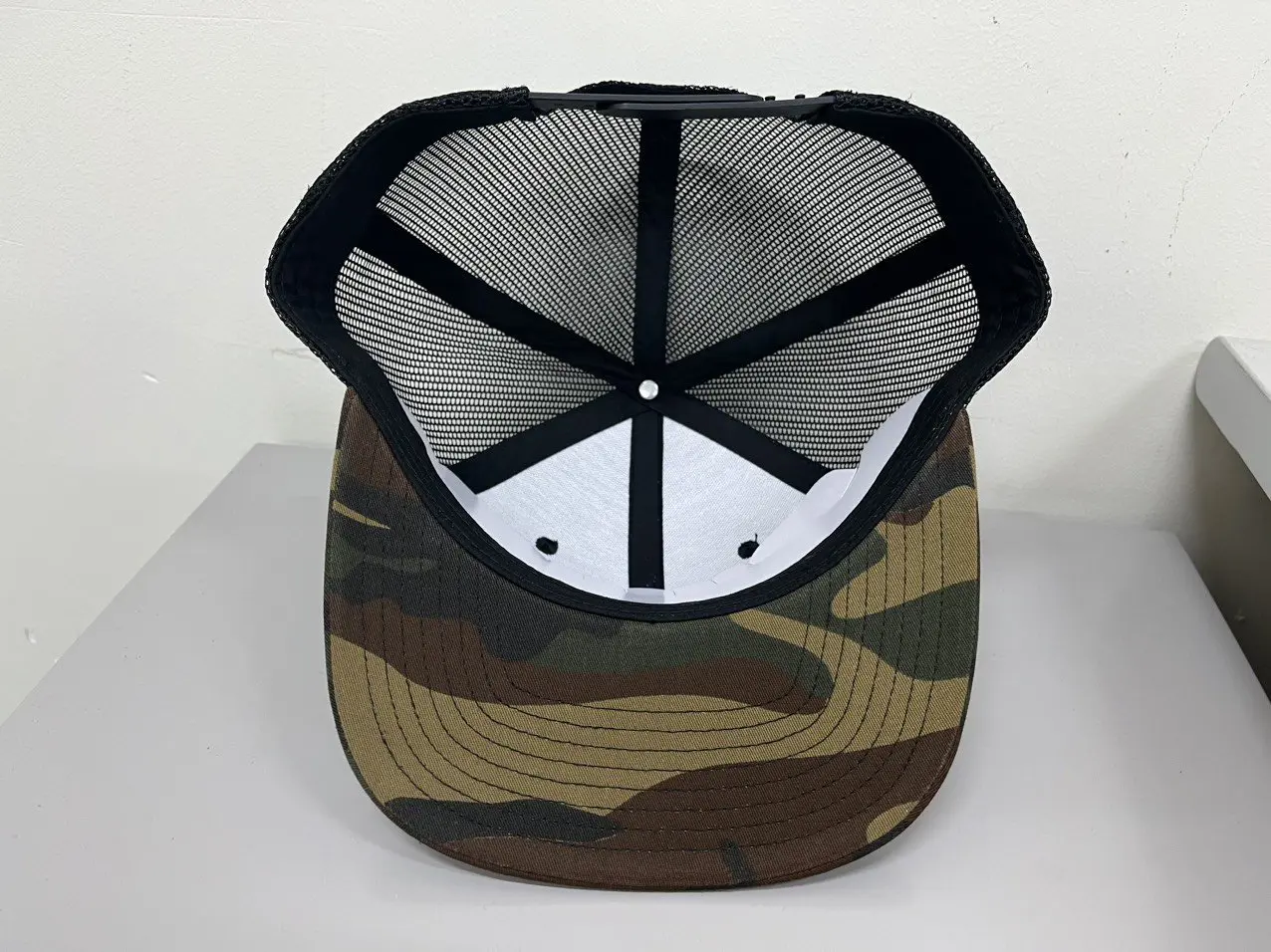 Wholesale Blank Trucker Hat High Quality Custom Logo Promotional Sports Cap Camo Hat for Men Women in Vietnam Factory 3