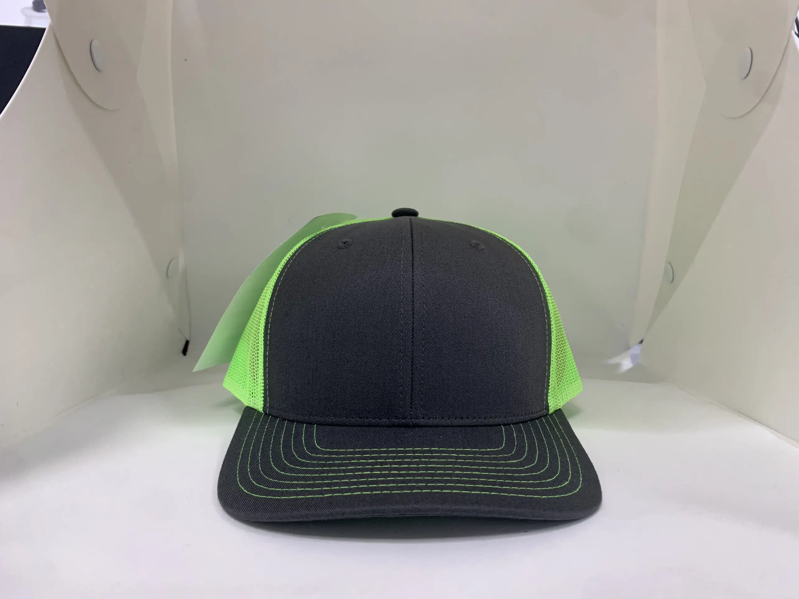 Wholesale Charcoal/ Neon Green Custom Caps Plain Trucker Hats with Custom Color and Low MOQ in Vietnam Gorras Men Caps 6