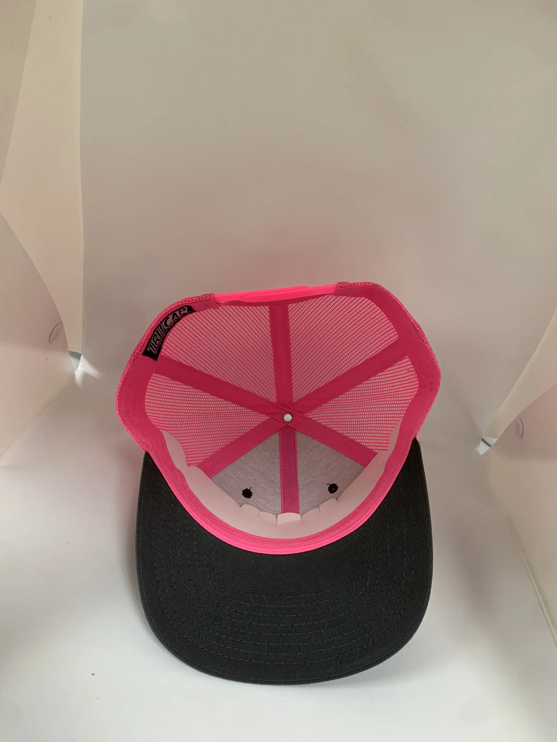 Wholesale Dark Gray/Pink Trucker Hats Custom Snapback Caps Hat Custom Design Logo Vietnam Promotional Hat Sports Cap for Man 6