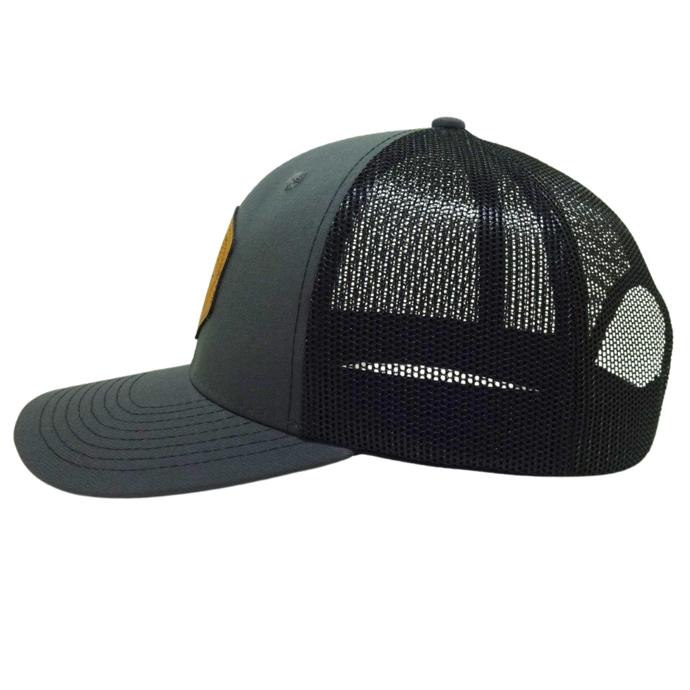 Wholesale Gray Black 6 Panel Trucker Hat Leather Logo Patch Custom Your Own Logo on Left Side Flat Brim Single Breasted Buckle 4