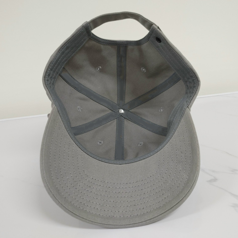 Wholesale High Quality Baseball Caps 6 Panels Embroidered Logo Slightly Curved Adjustable Plastic Strapback Vietnam Headwear OEM 3