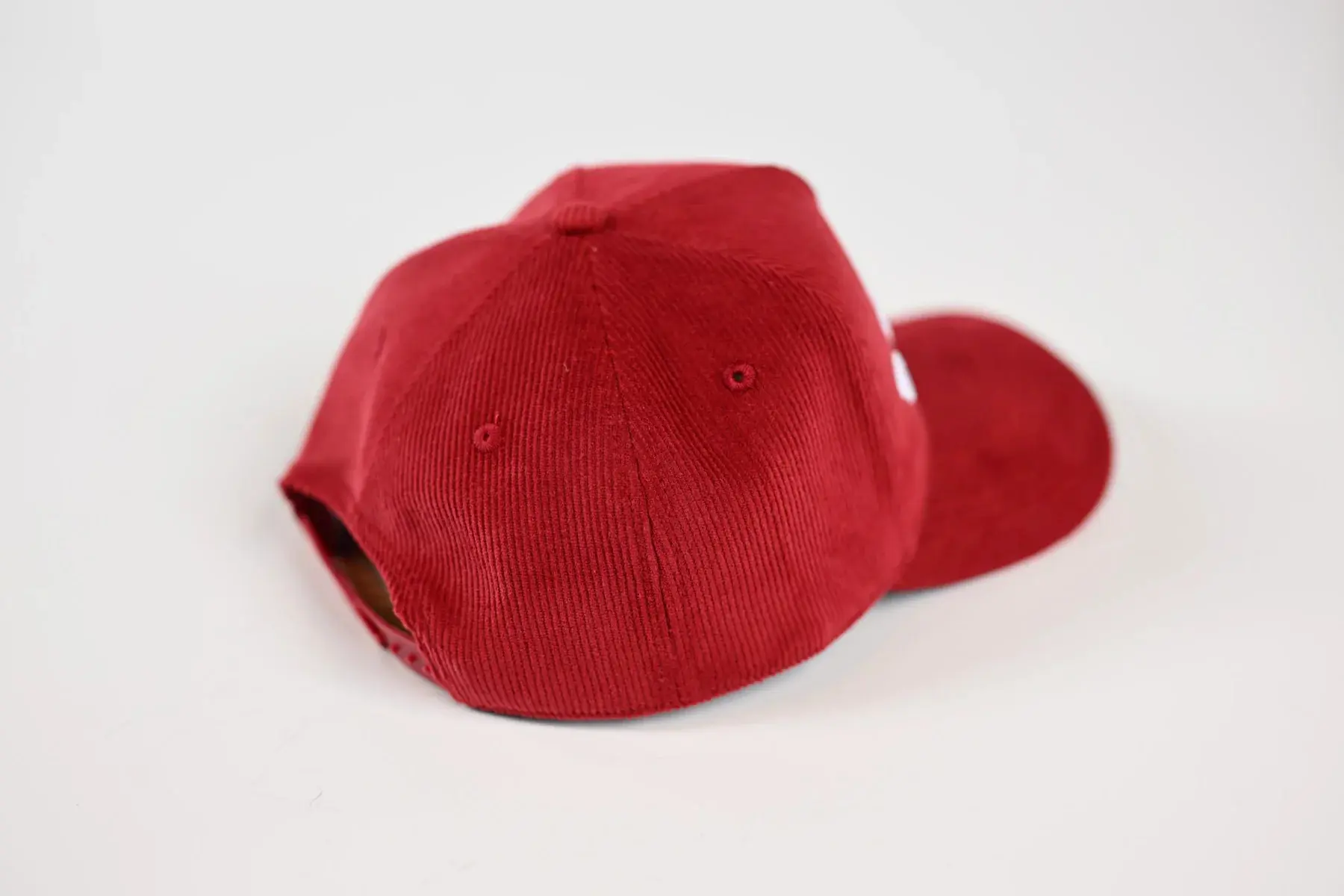 Wholesale High Quality Corduroy Baseball Cap with Embroidery Logo 5 Panel Fisherman Outdoor Sports Cap for All Seasons 5