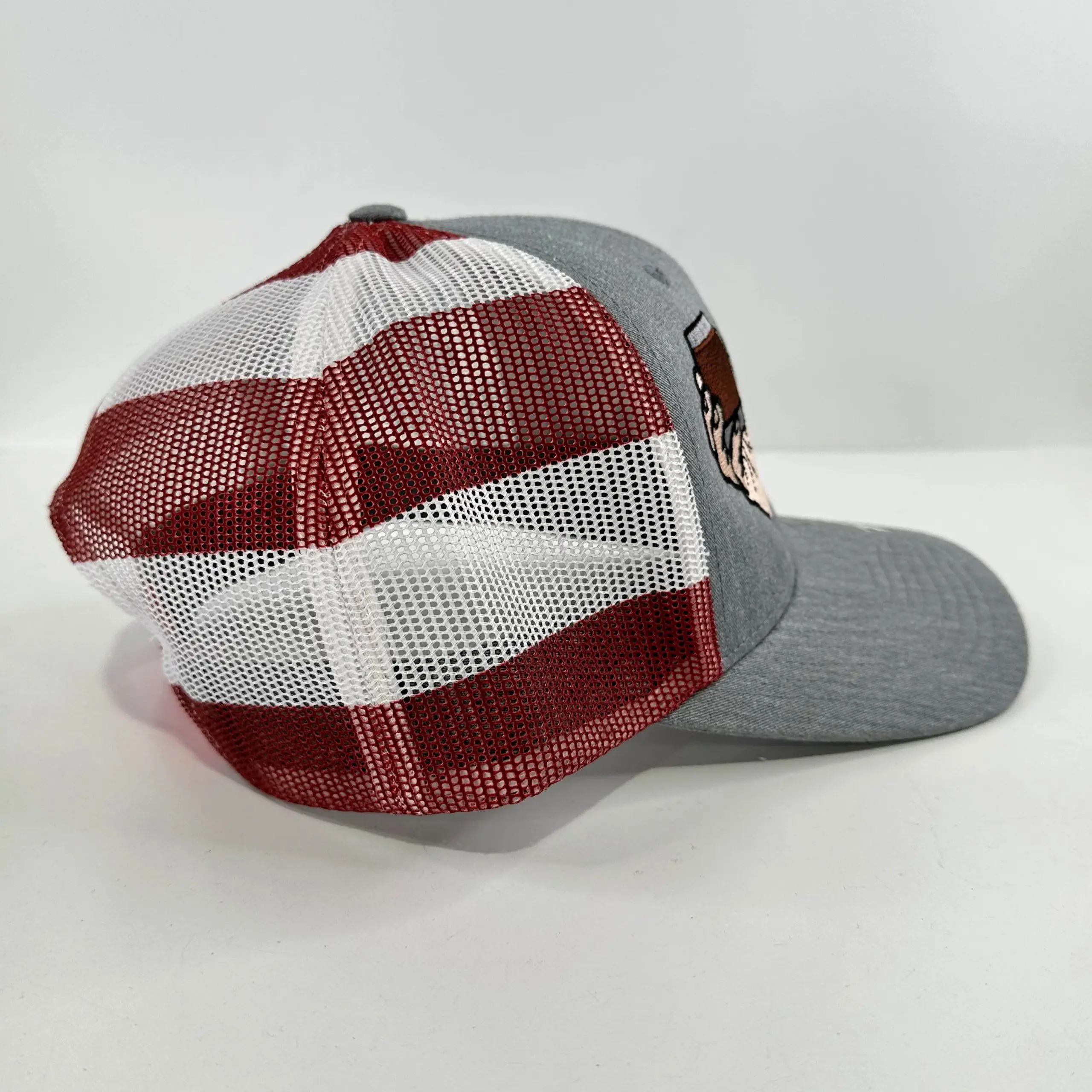 Wholesale High Quality Custom Trucker Hat 2D Embroidery Mesh Back Printed Adjustable Promotional Sports Cap Trucker Hat 4