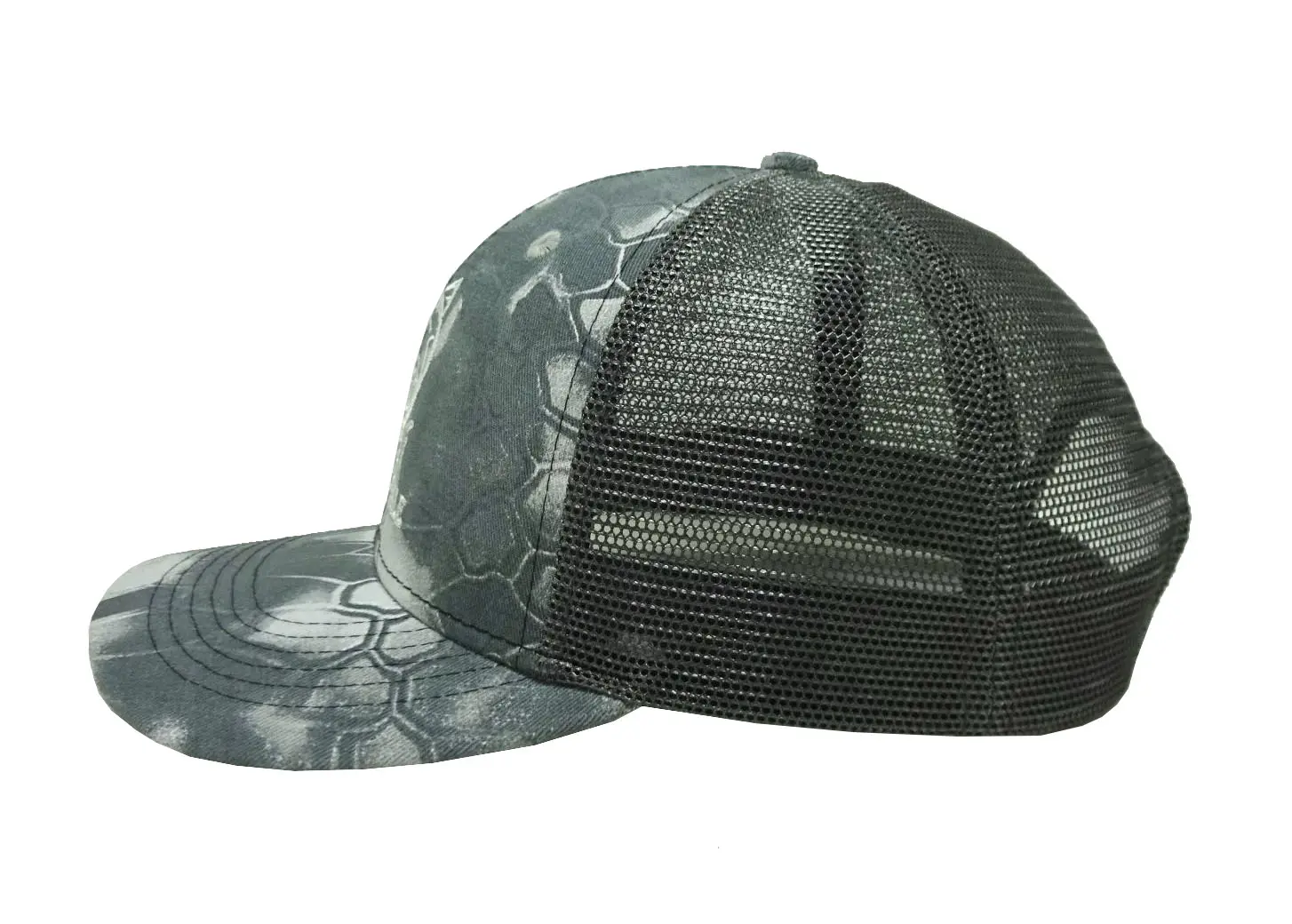 Wholesale Trucker Hats 6-Panel Curved Brim High Quality Medium Profile Trucker Hat Vietnam Product Made in Vietnam 4
