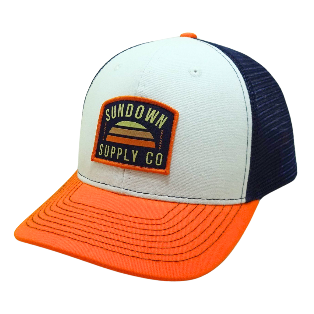 Wholesale XL Trucker Hat Embroidery Woven Patch 6 Panel Custom Button Eyelet Black Mesh Contrast Stitching Printed Seam Tapes 3