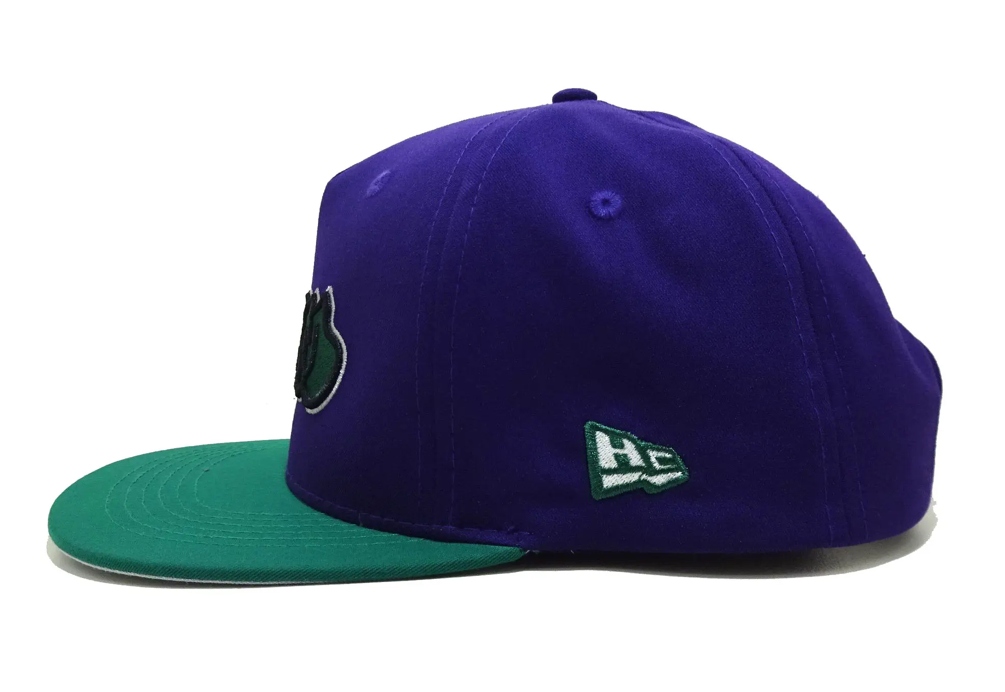 Woven Patch logo 5-Panel Flat Brim High Quality Purple Color High Profile 65% Cotton and 35% Polyester Fabric Snapback Cap 3